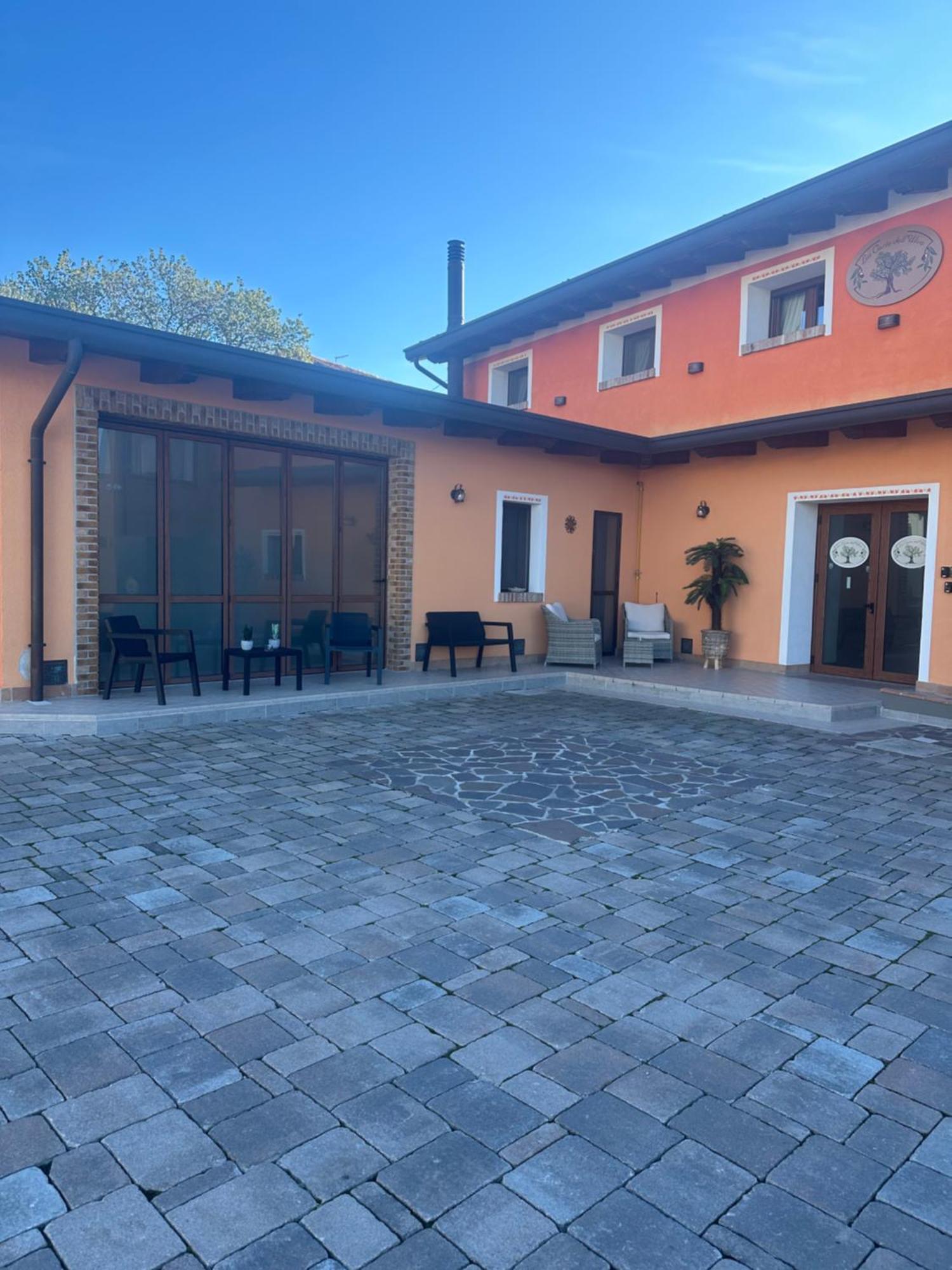 La Corte Dell'Ulivo Polazzo Exterior foto